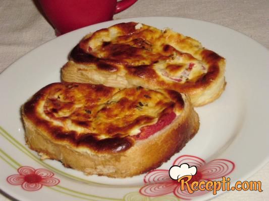 Topli sendviči sa paradajzom i sirom