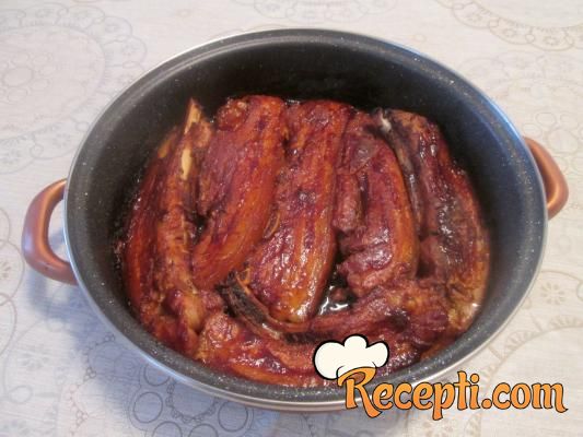 Pečena svinjska rebra