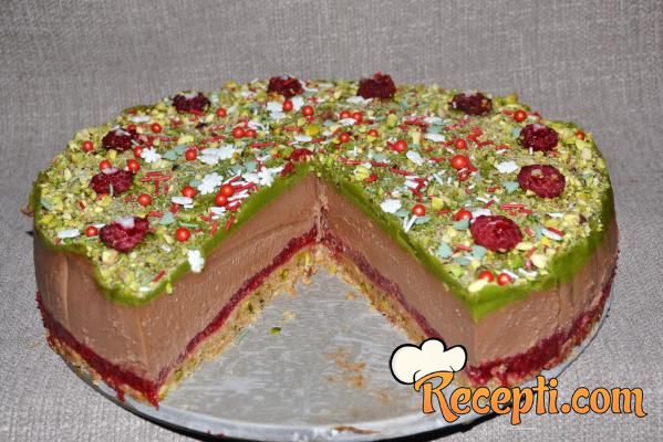 Čoko malina i pistaćija torta Čoko malina i pistaćija torta
