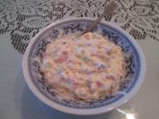 Pikantna salata sa jogurtom