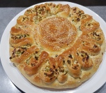 Posna pogača sa prazilukom i ajvarom
