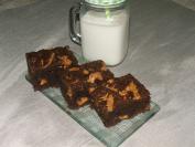 Čokoladne kocke sa kikiriki puterom