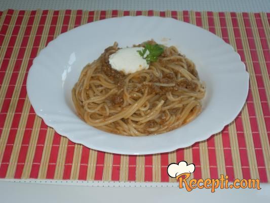 Špagete bolonjeze (2)