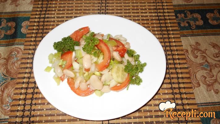 Salata od pasulja