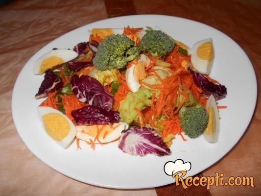Salata sa crvenim radičem