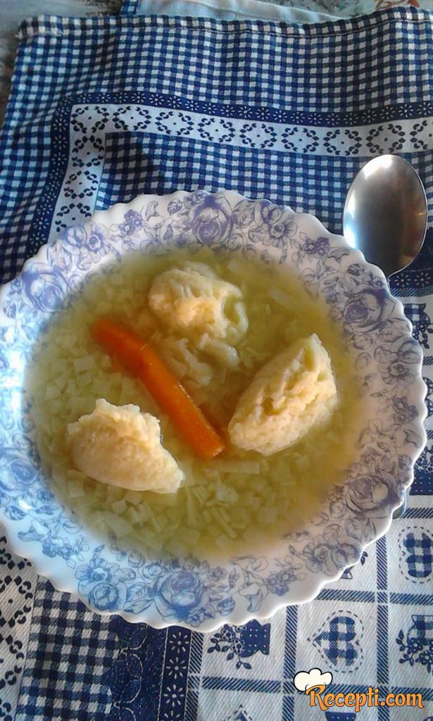 Supa sa flekicama i griz knedlama