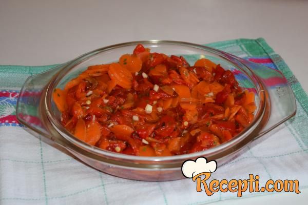 Šargarepa i pečena crvena paprika