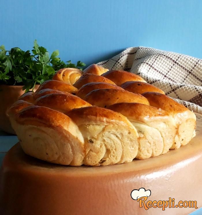 Dekorativan hleb sa peršunom