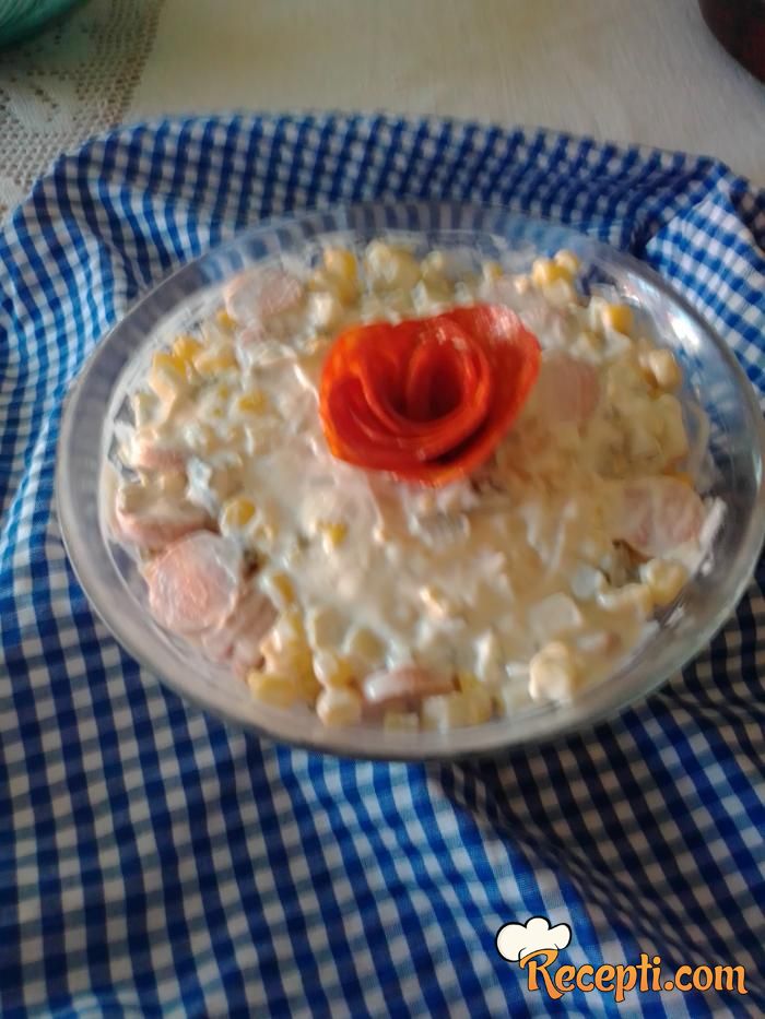 Salata sa viršlama