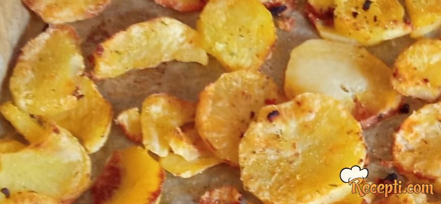 Pečen krompir bez kapi ulja