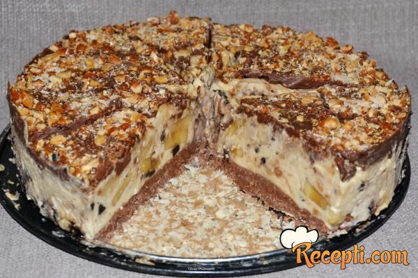 Nepečena torta sa bananama i kikirikijem