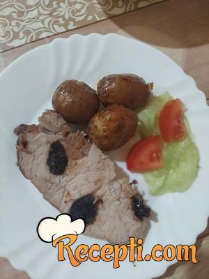Kare sa suvim šljivama