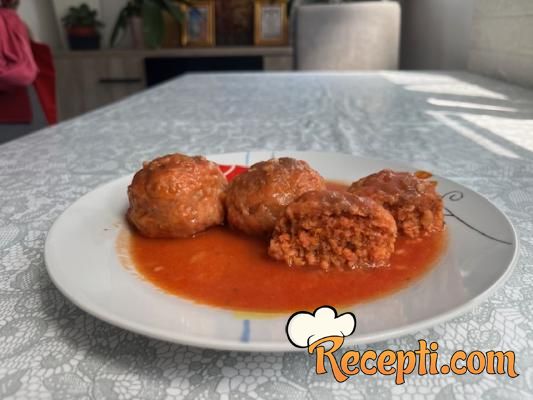 Posne ćufte u paradajz sosu