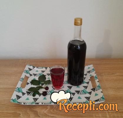 Domaći sok sirup od višanja