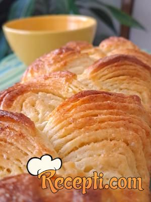 Babka sa kajmakom
