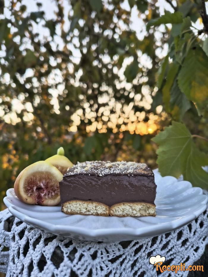 Puding kolač sa keksom