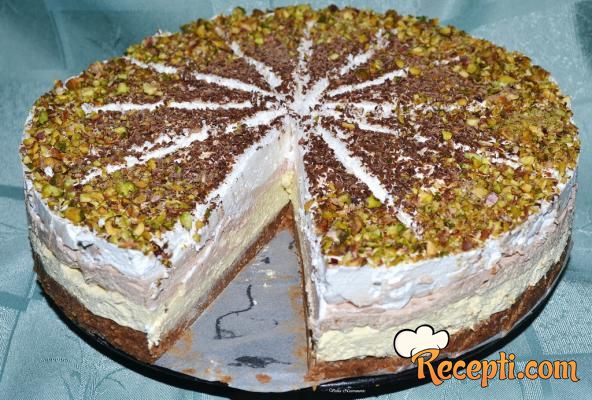 Sladoled torta sa čokoladom i pistaćima