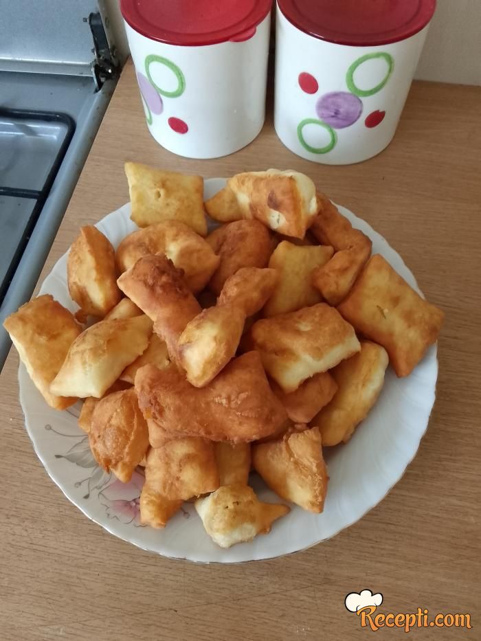 Uštipci (28)