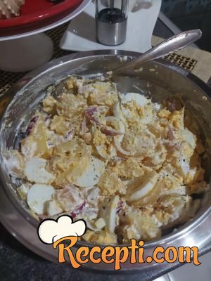 Krompir salata sa pavlakom