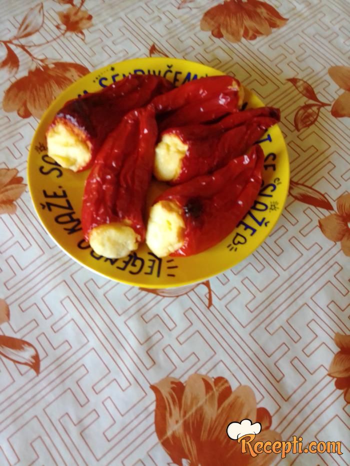 Paprike punjene sirom
