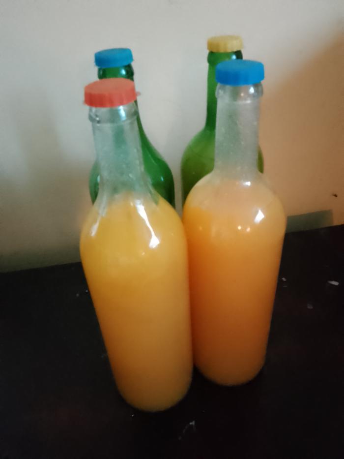 Gusti sok dunja, jabuka i šargarepa Gusti sok dunja, jabuka i šargarepa