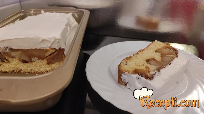 Izvrnuti kolač sa jabukom