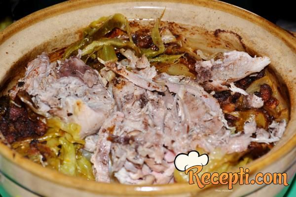 Ćureći batak u listovima kiselog kupusa