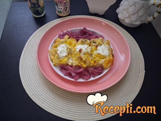 Makarone sa sirom i mirođijom