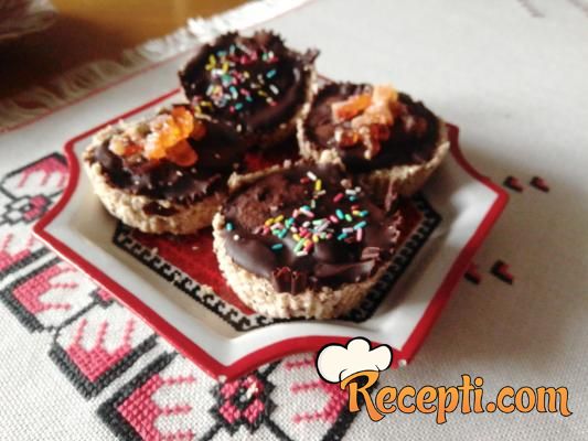 Slatkiš iz papirnih korpica Slatkiš iz papirnih korpica