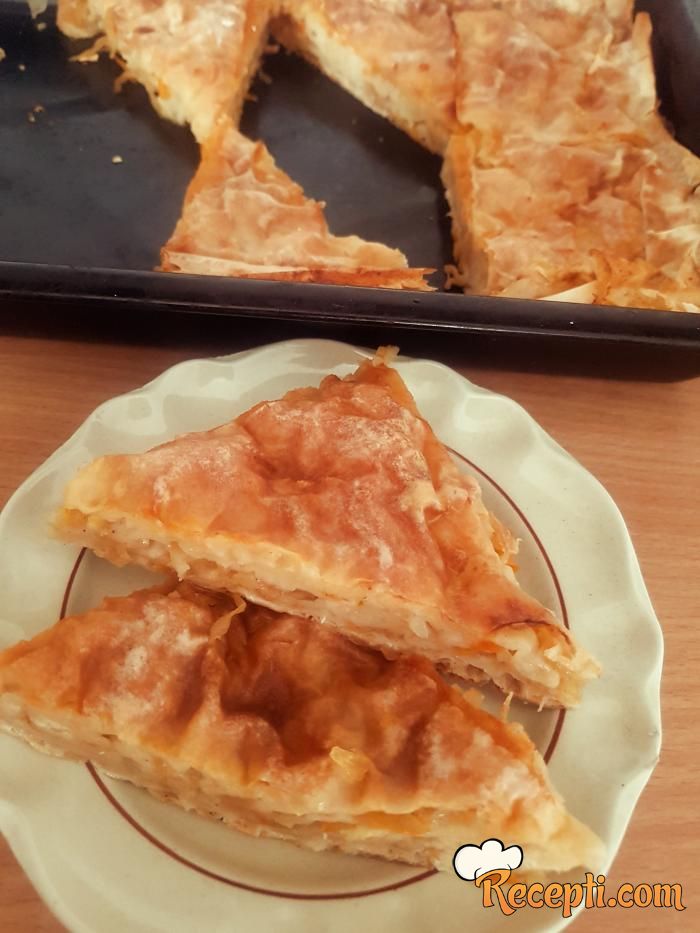 Pita od jabuka i šargarepe