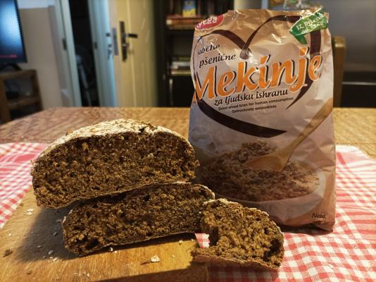 Integralni hleb sa mekinjama Integralni hleb sa mekinjama