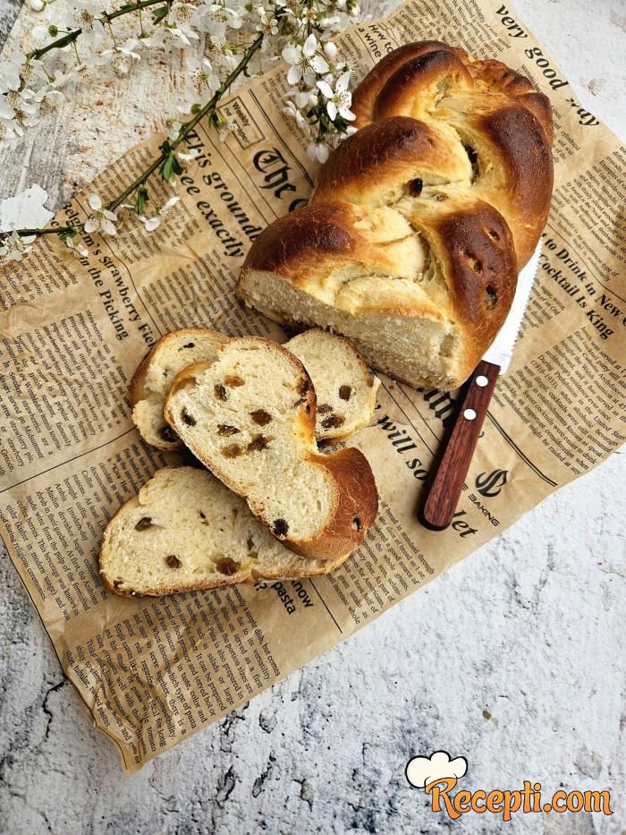 Mekane, mirisne pletenice sa suvim grožđem