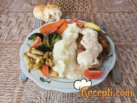 Piletina sa pečenim povrćem