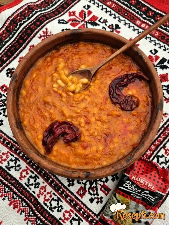 Starinski pasulj u rerni