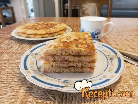 Lepinje sa sirom i šunkom