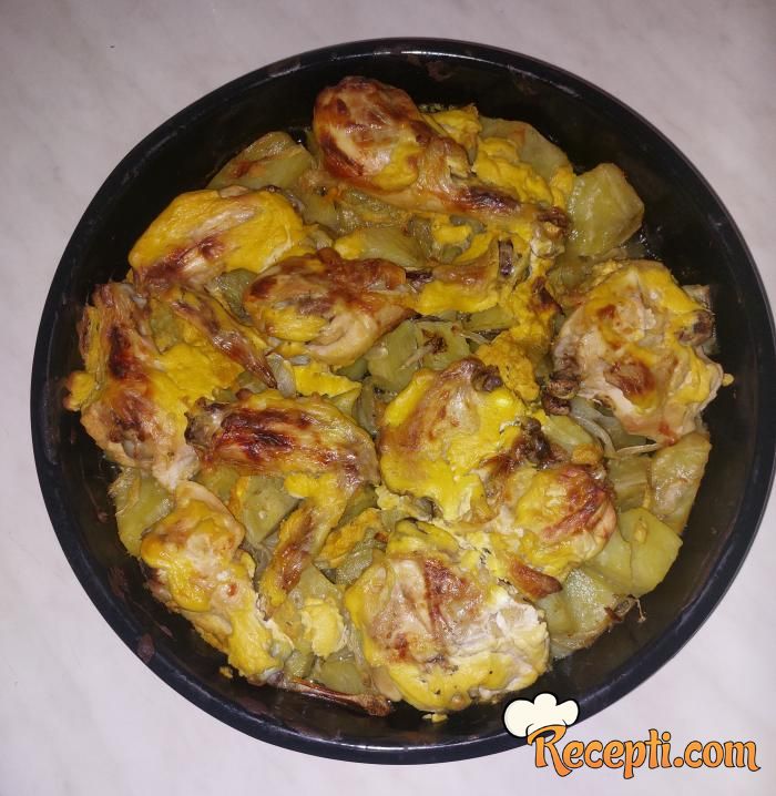 Piletina sa krompirom i lukom