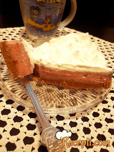 Mileram torta sa jagodama iz kompota