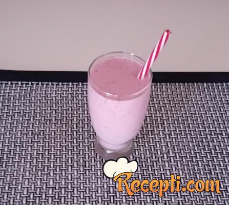 Smuti sa jagodama