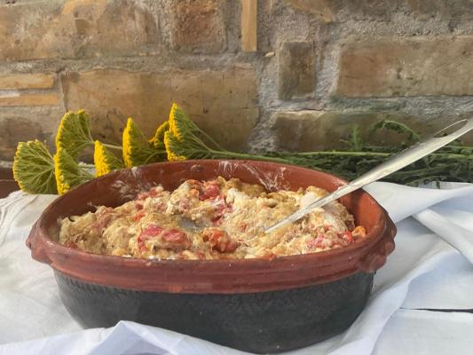 Salata sa tikvicama i pečenim paprikama