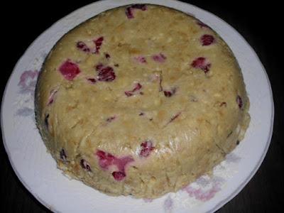 Torta sa višnjama, keksom i želatinom
