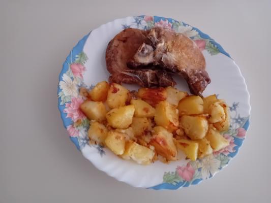 Krmenadle i krompir iz rerne
