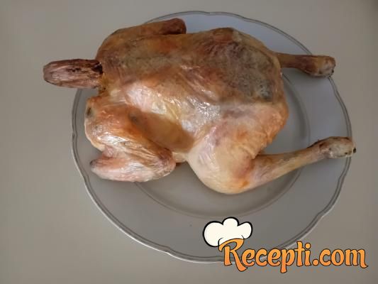 Pečeno pile Pečeno pile