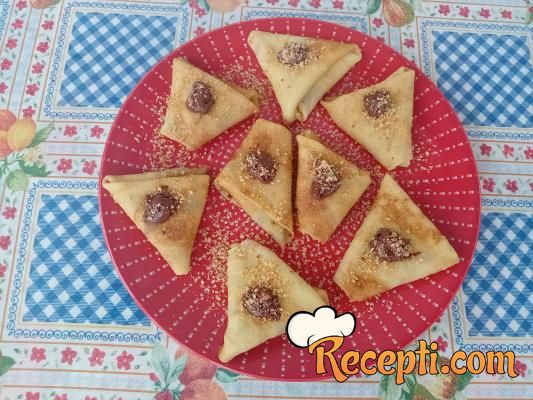 Palačinke sa nutelom i lešnikom