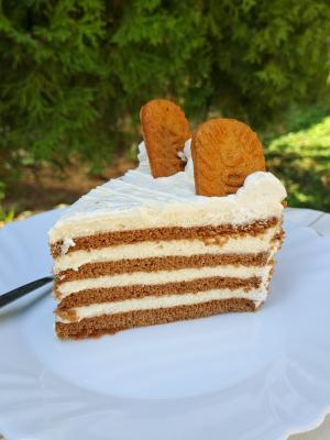 Medena griz torta