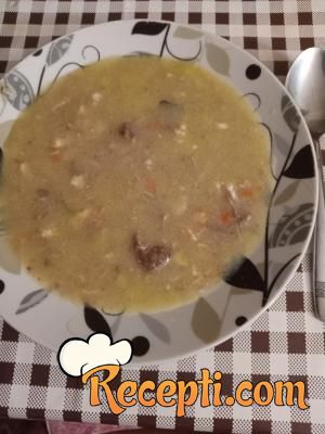 Juneća čorba sa čuretinom