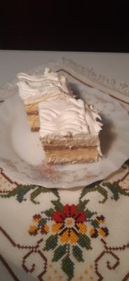 Kremasta torta sa grizom i pudingom Kremasta torta sa grizom i pudingom