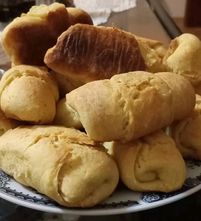 Zatvorene kiflice sa sirom