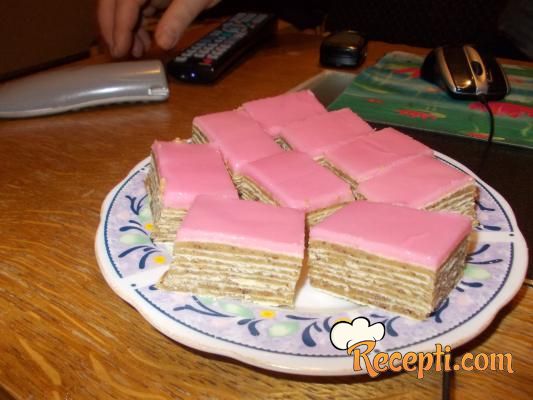 Rozen torta-kolač