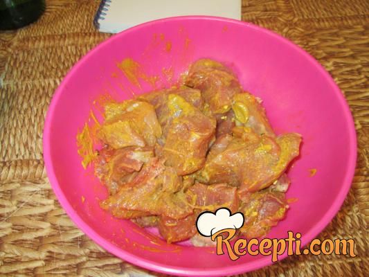 Svinjsko meso sa povrćem iz rerne