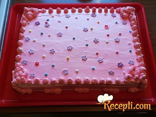 Bela rozen torta (2)